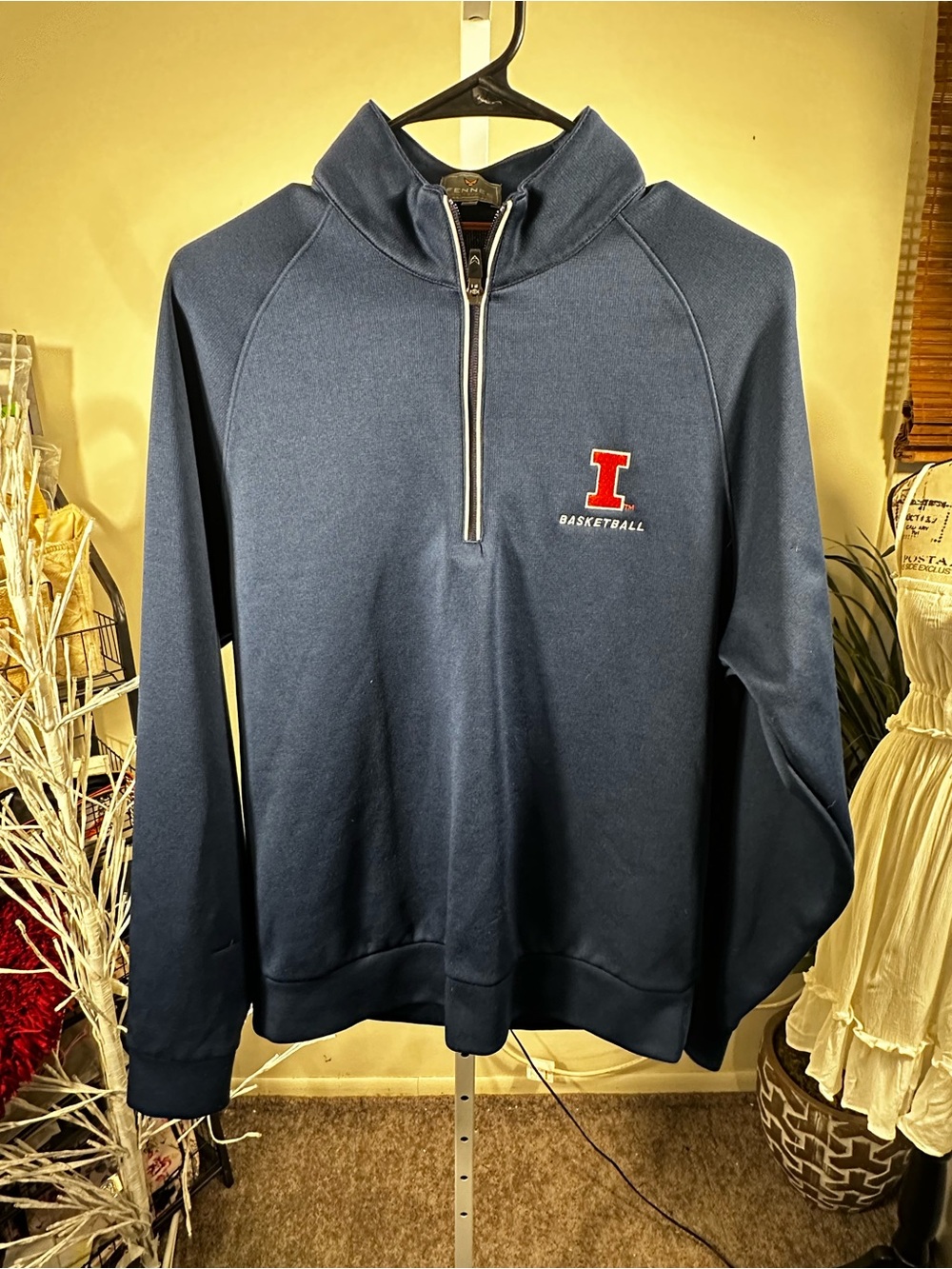 P62. Fennec Men's Navy Quarter-Zip Pullover with Red 'I' Basketball Logo